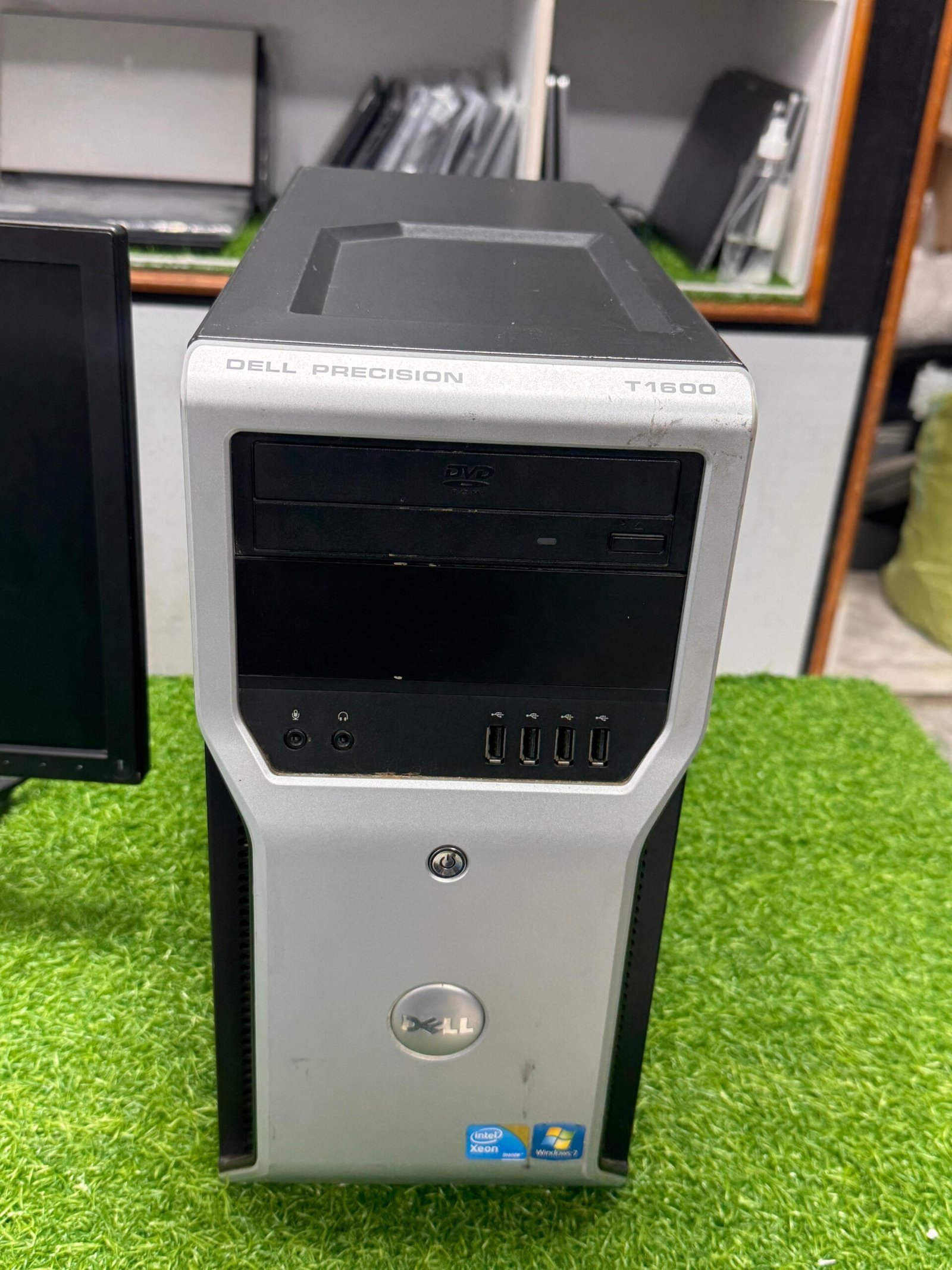 DELL PRECISION T1600 TOWER- XEION PROCESSOR 3.3GHZ+19 inches moniter - Image 5