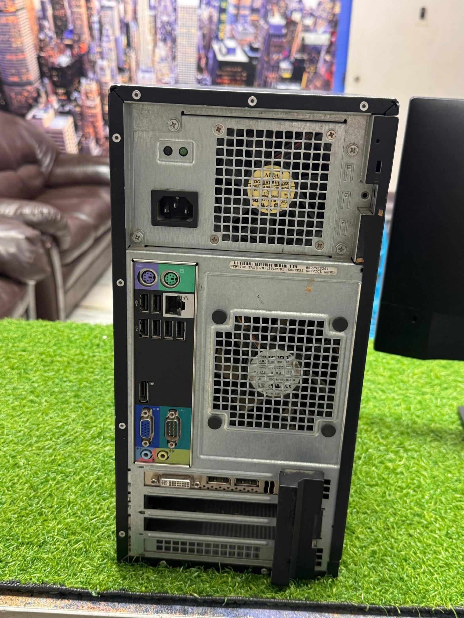 DELL PRECISION T1600 TOWER- XEION PROCESSOR 3.3GHZ+19 inches moniter - Image 4