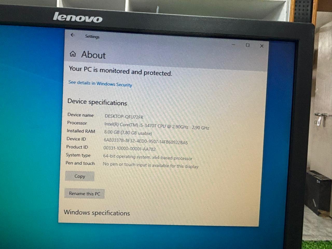 Desktop computer with 19 inch LED monitor combo set