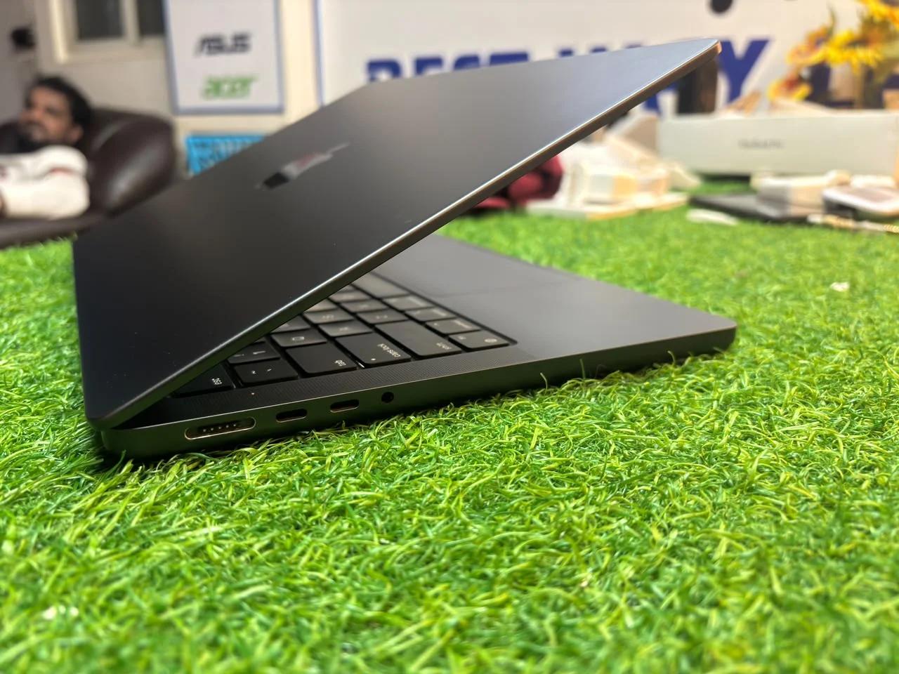 Refurbished Apple MacBook Pro 2023 M3 Pro for sale Hyderabad