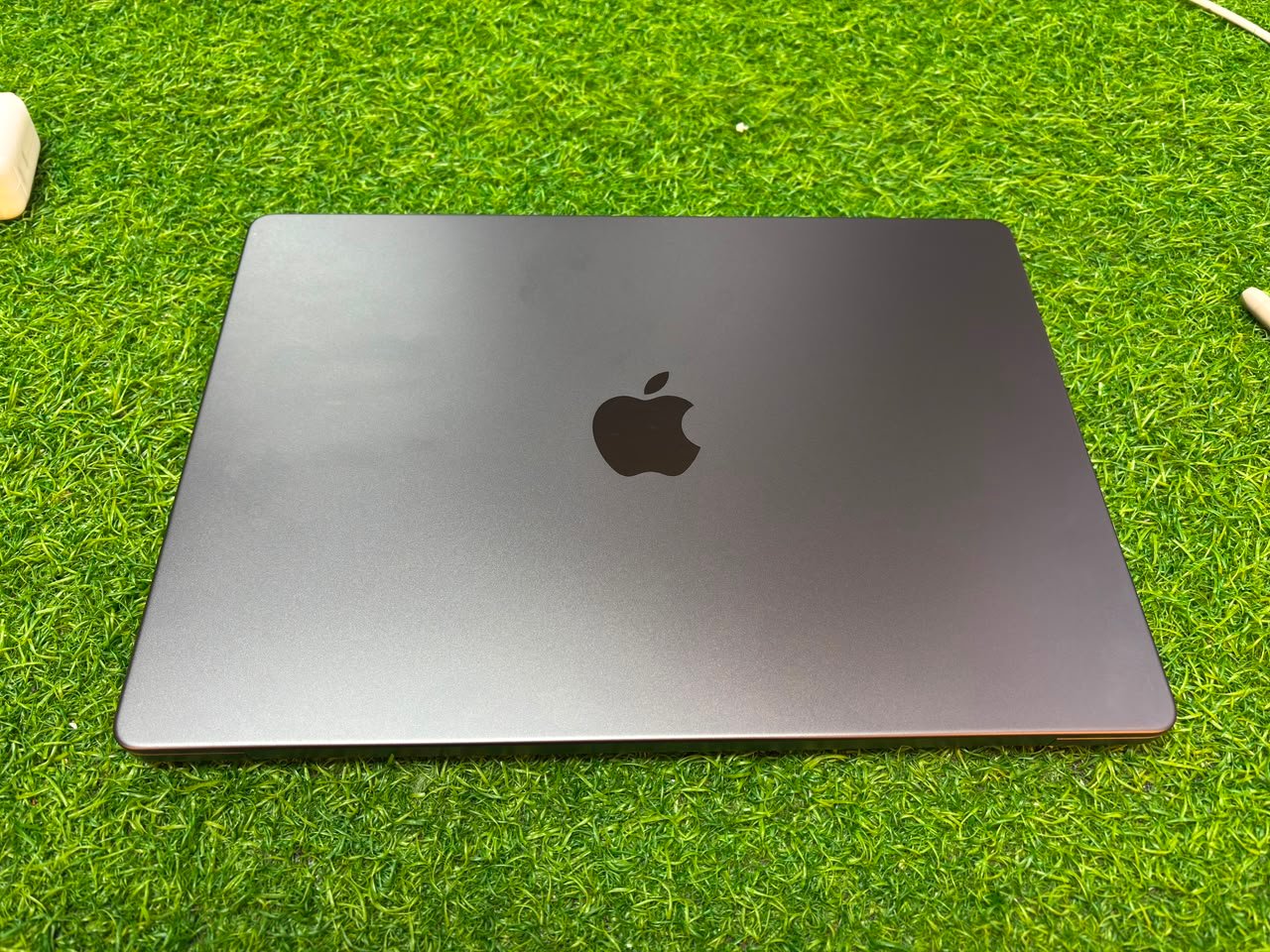 MacBook Pro M5 100 Battery Health Hyderabad